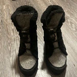 Black and grey Sorel boots size 8.5 with wedge heel